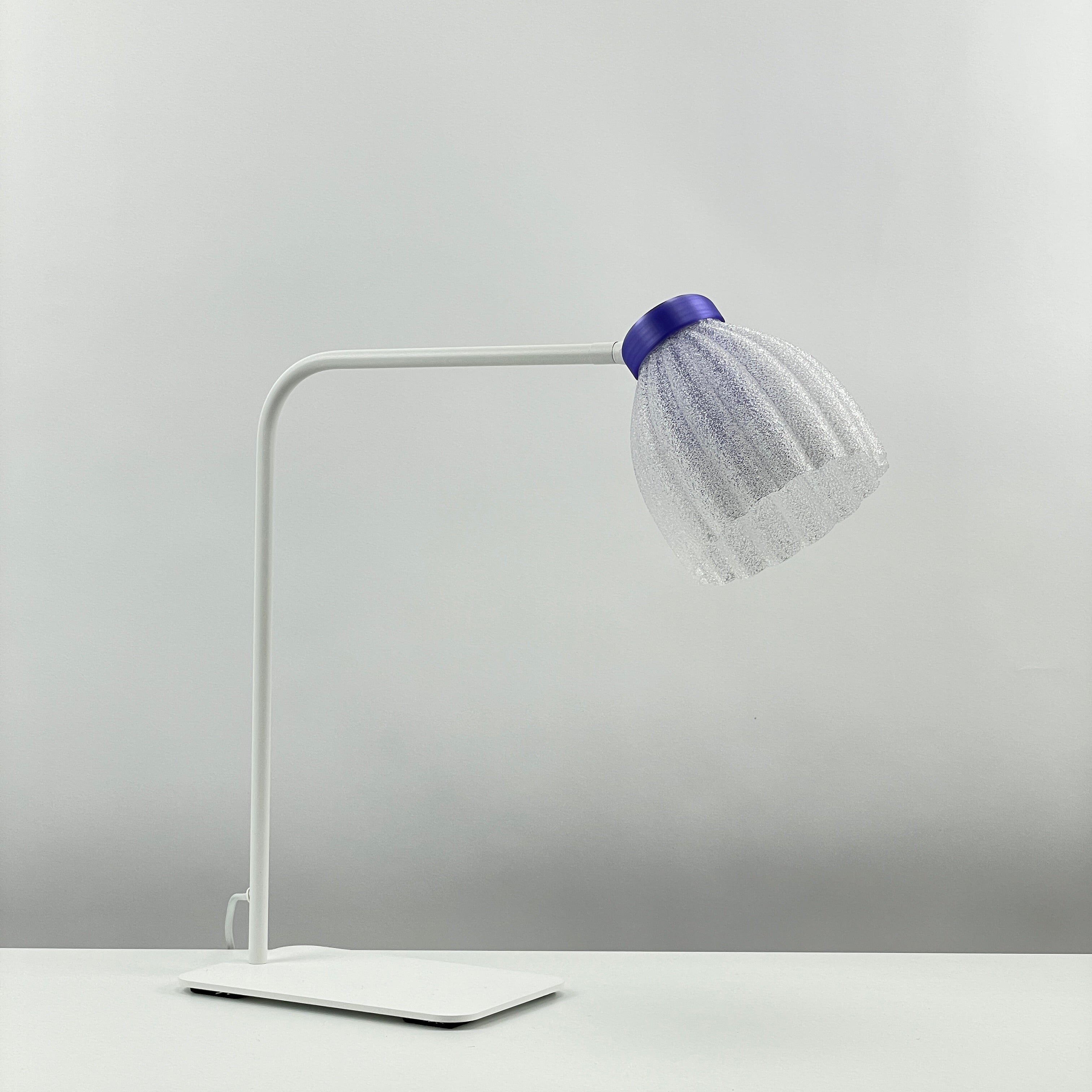 Blossom_white_table_desk_light – transparent_clear-_diffuser_purple_off_frosted
