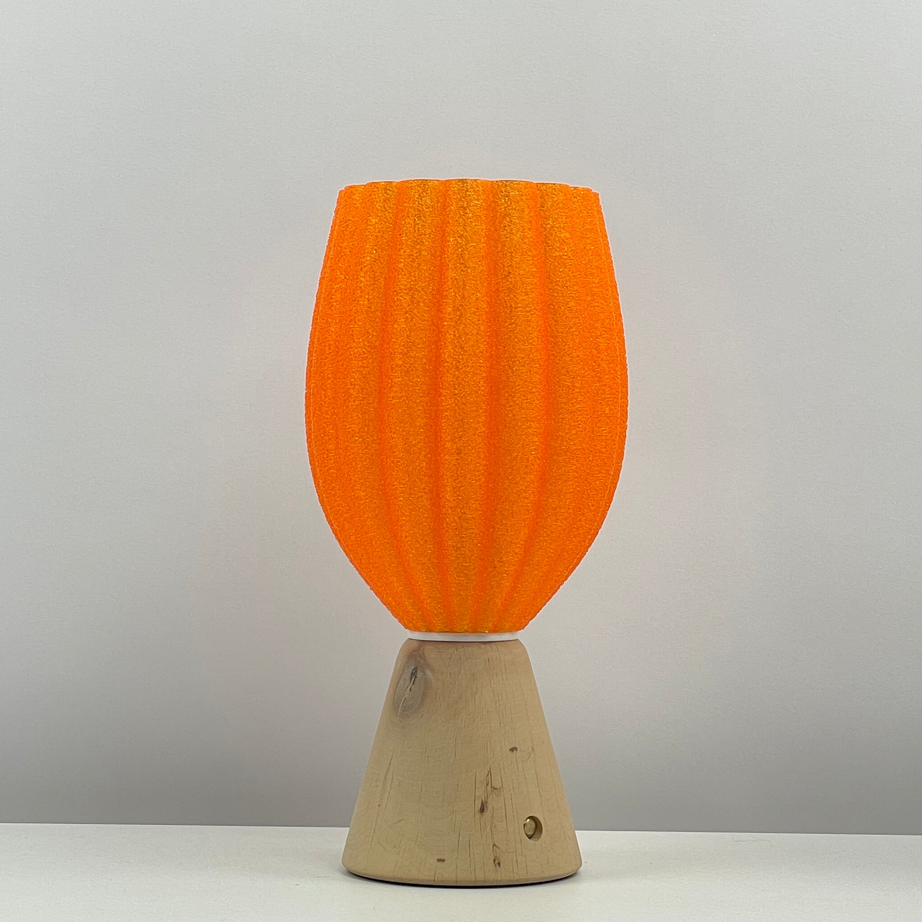 KuvaLight_Rechargeable_Tulp_Light_Orange-_Frosted_Natural_Wood_Base_OFF