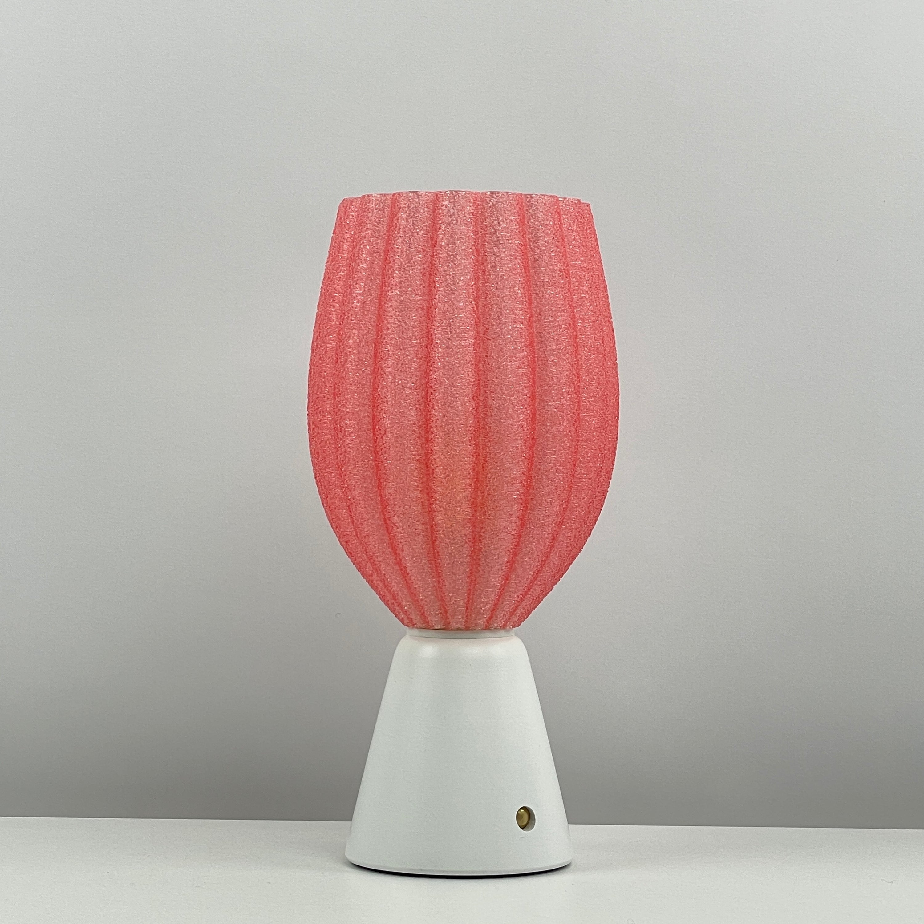 KuvaLight_Rechargeable_Tulp_Light_Pink-Frosted_White_Base_OFF