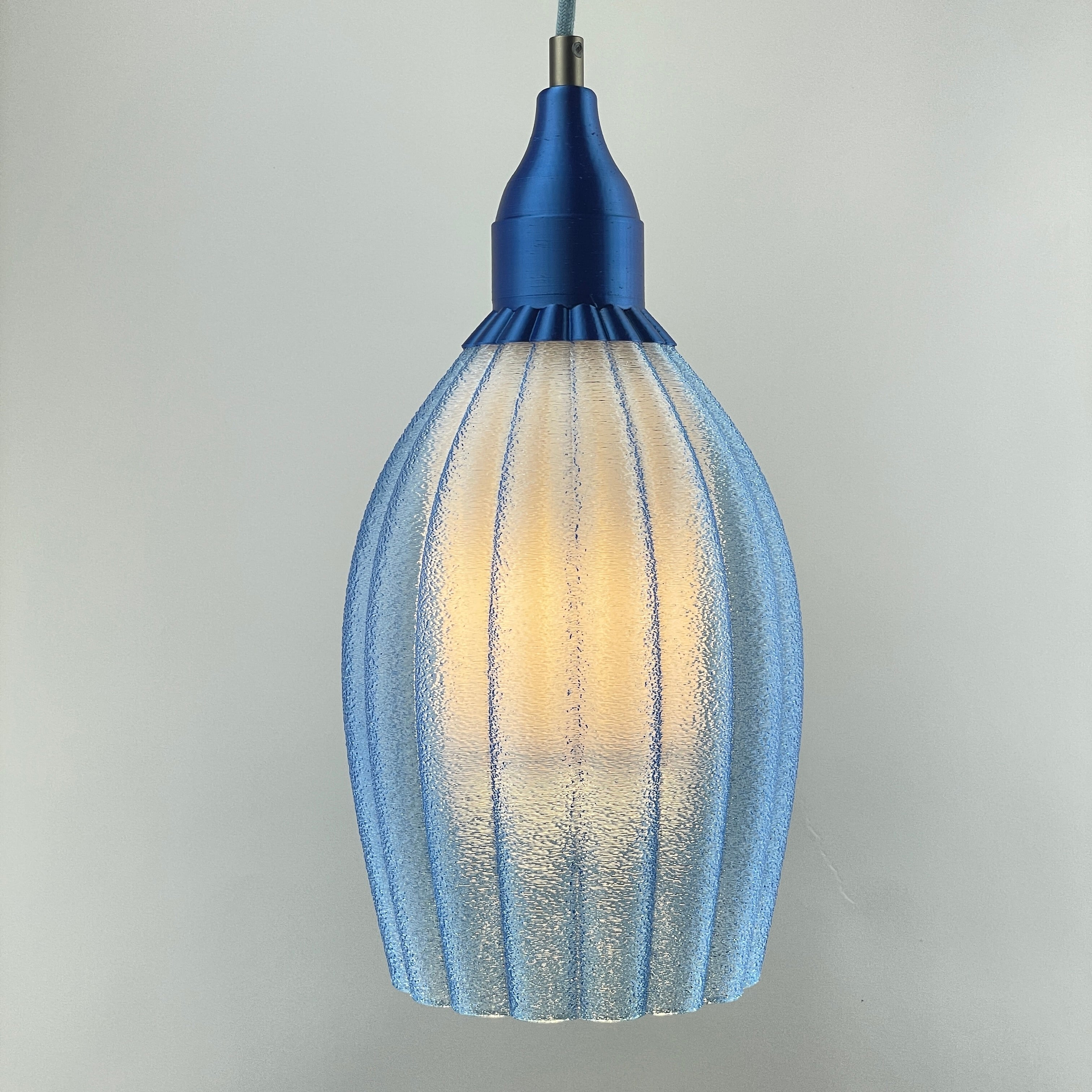 Art Deco Tulp pendant – blue colored transparent