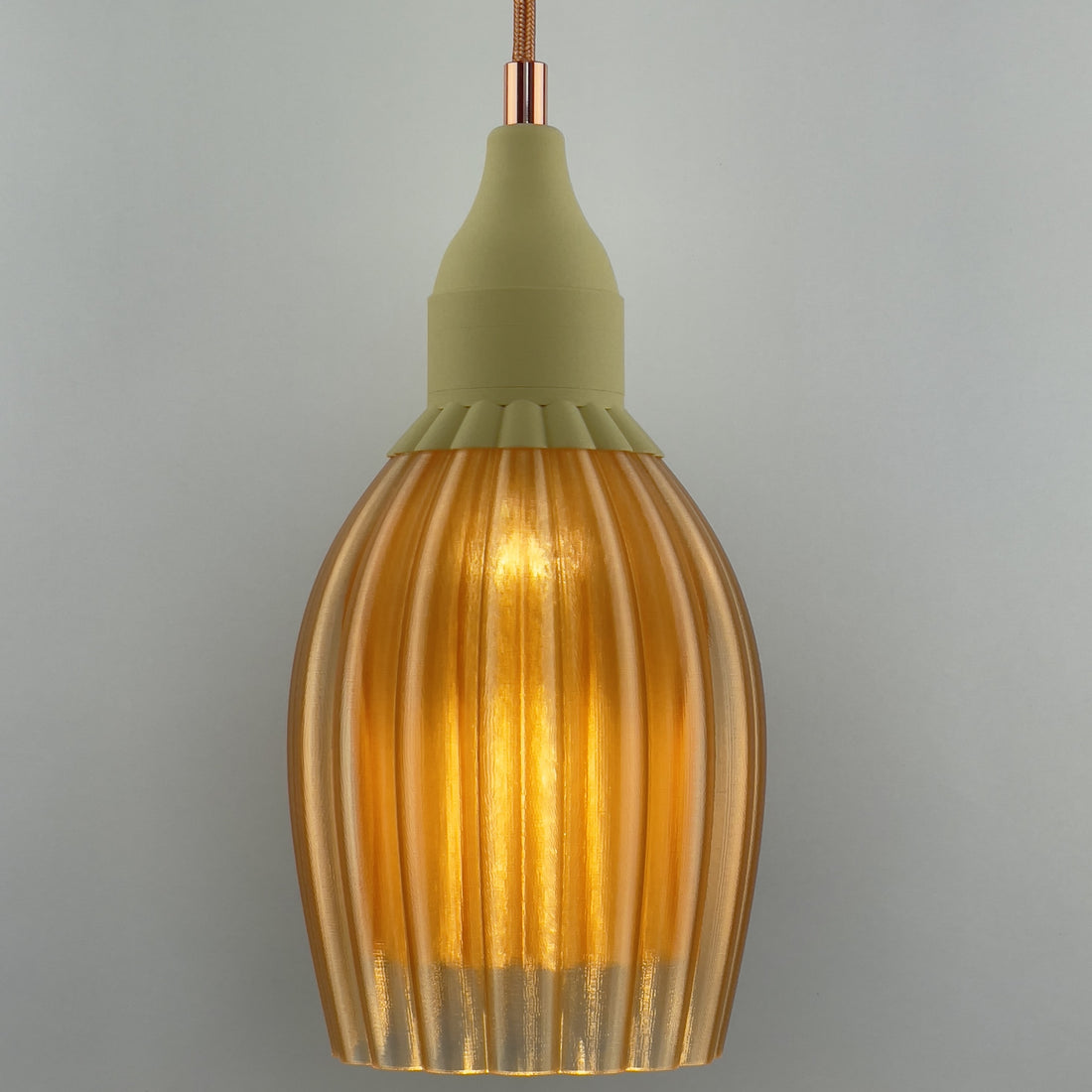 KuvaLight Art Deco Tulp Hanglamp Champagne-Transparant met Frosted Champagne Binnendiffusor en Keramiek-Beige Kap Combinatie