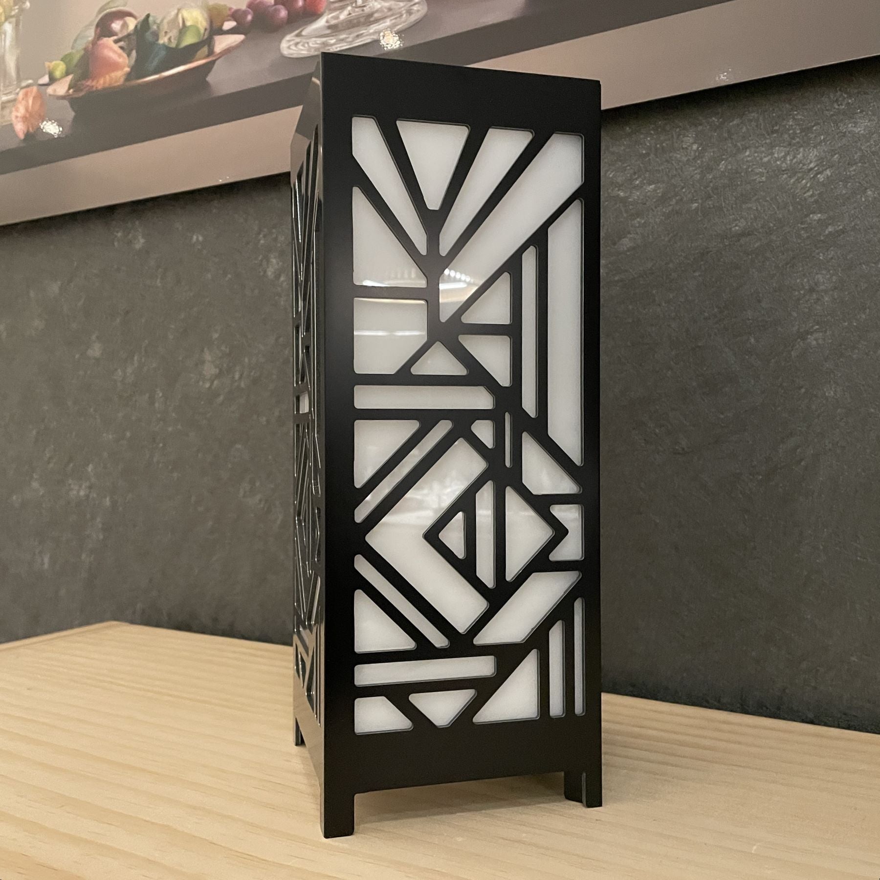 KuvaLight Art Deco Tischleuchte - Mattschwarz