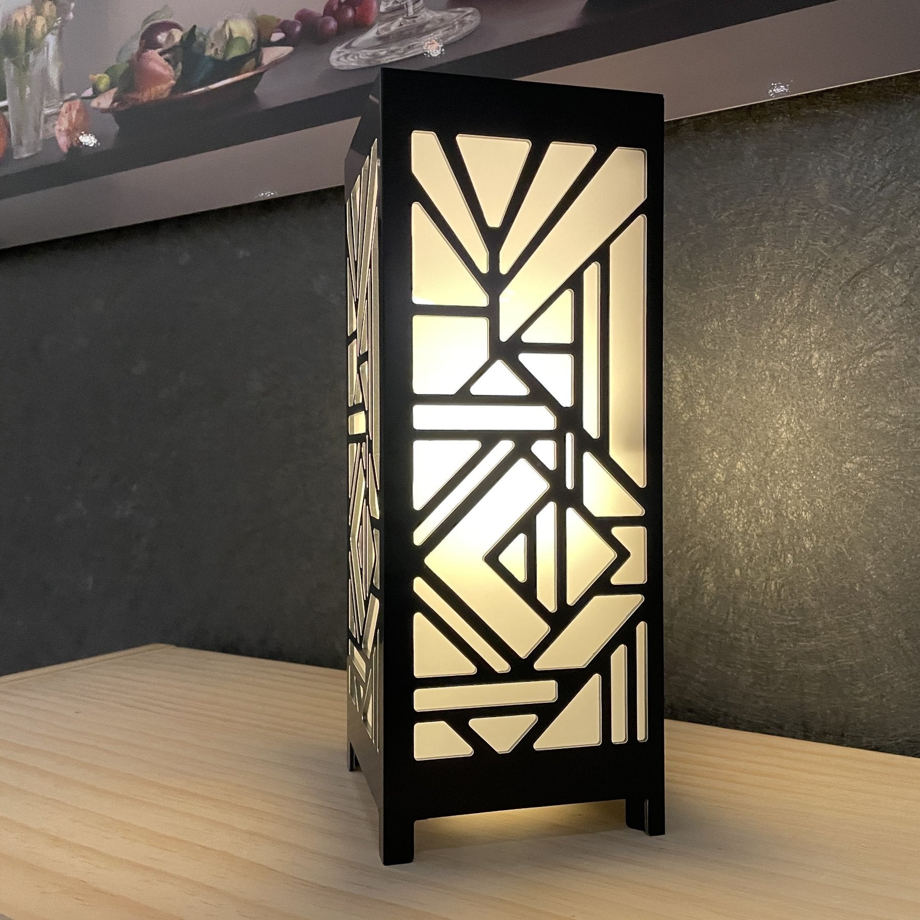 KuvaLight Art Deco Tischleuchte - Mattschwarz