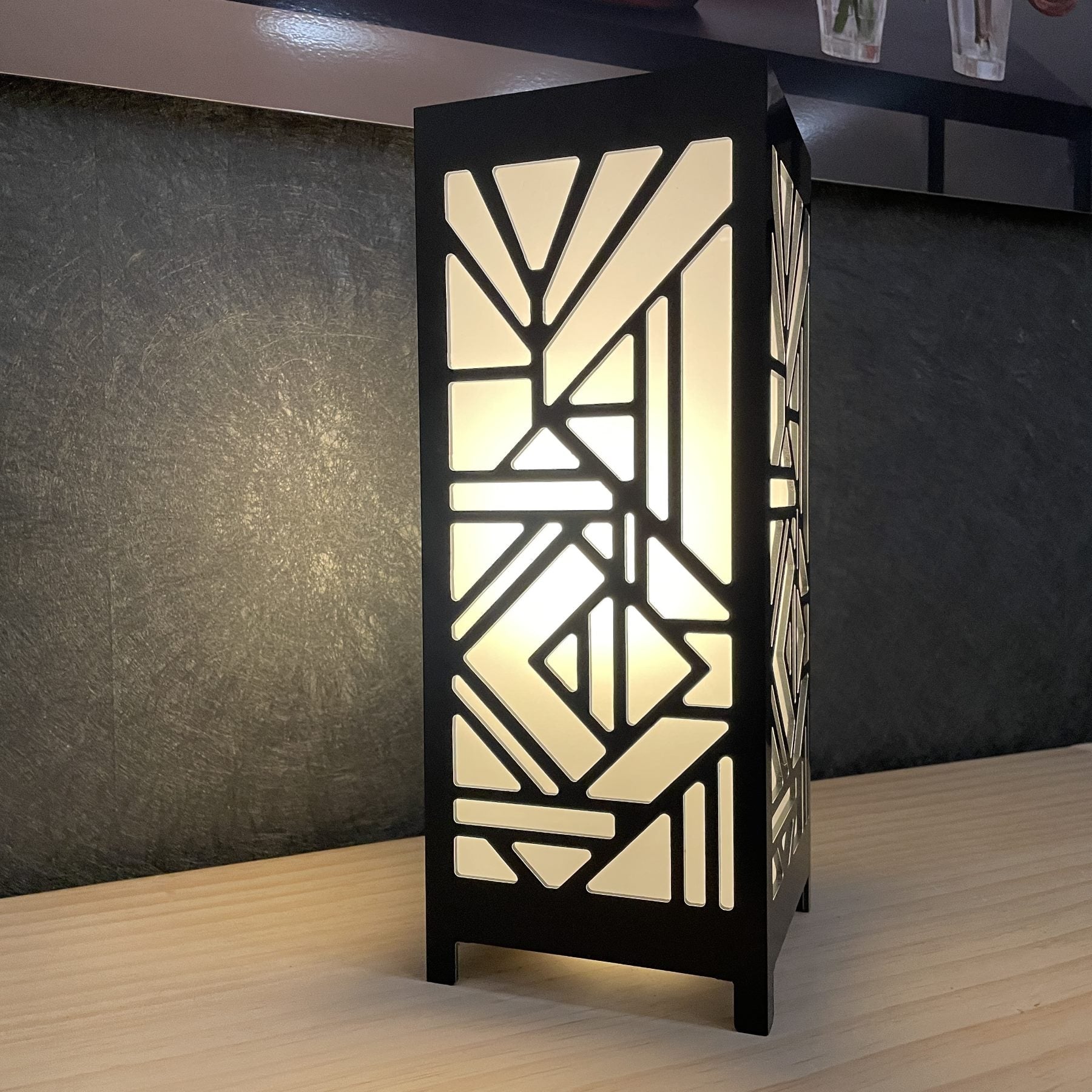 KuvaLight Art Deco Tischleuchte - Mattschwarz
