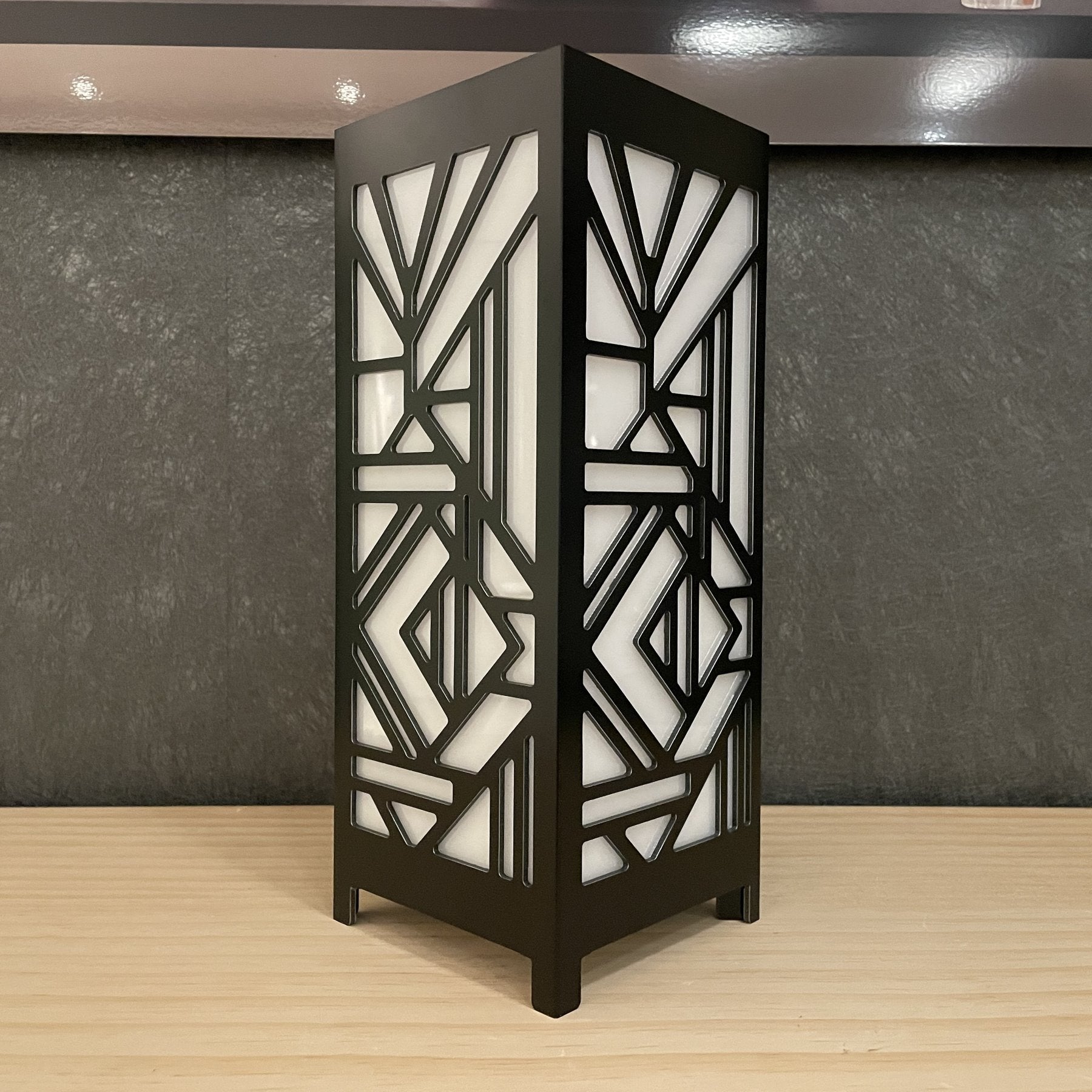 KuvaLight Art Deco Tischleuchte - Mattschwarz