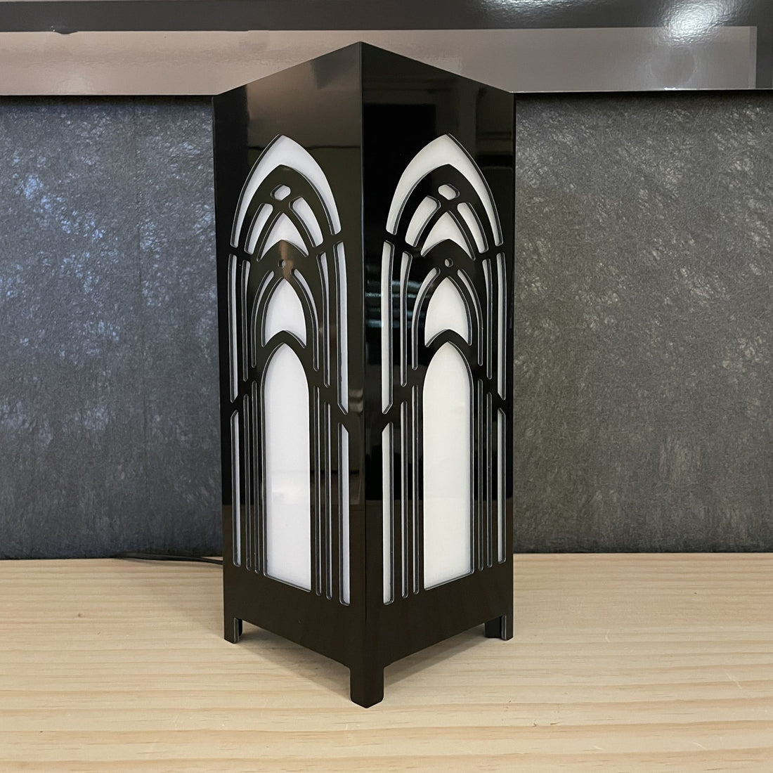 KuvaLight Grundtvig Table Lamp- Piano Black