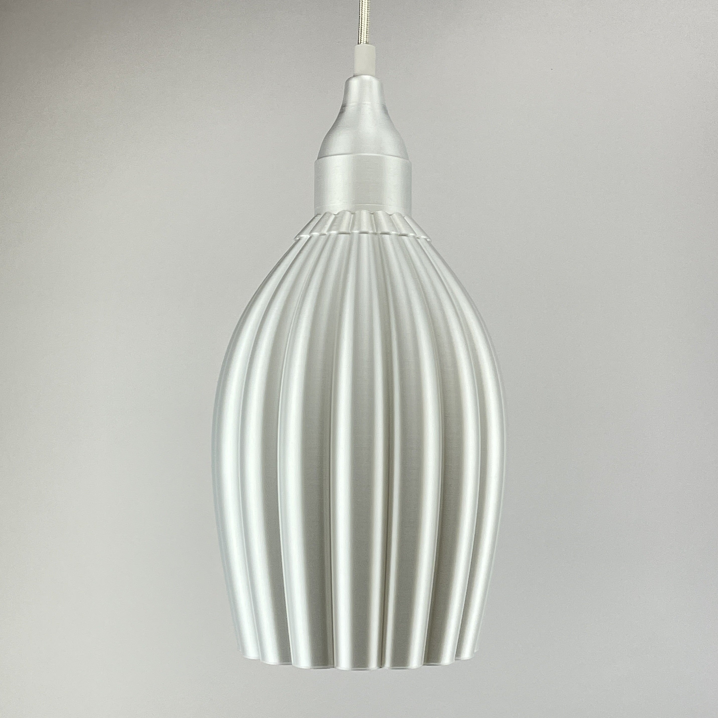 Art Deco Tulp pendant – pearl white solid 