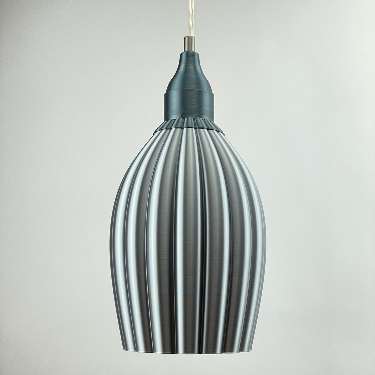 Art Deco Tulp pendant – silver metallic solid 