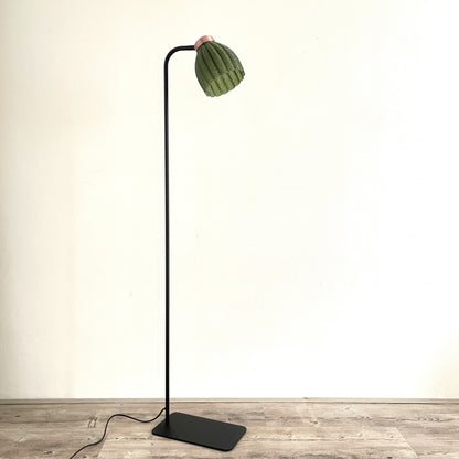 KuvaLight_Blossom_black_Table-Desk-Light_Green-Transparent_Frosted_GU10_OFF 