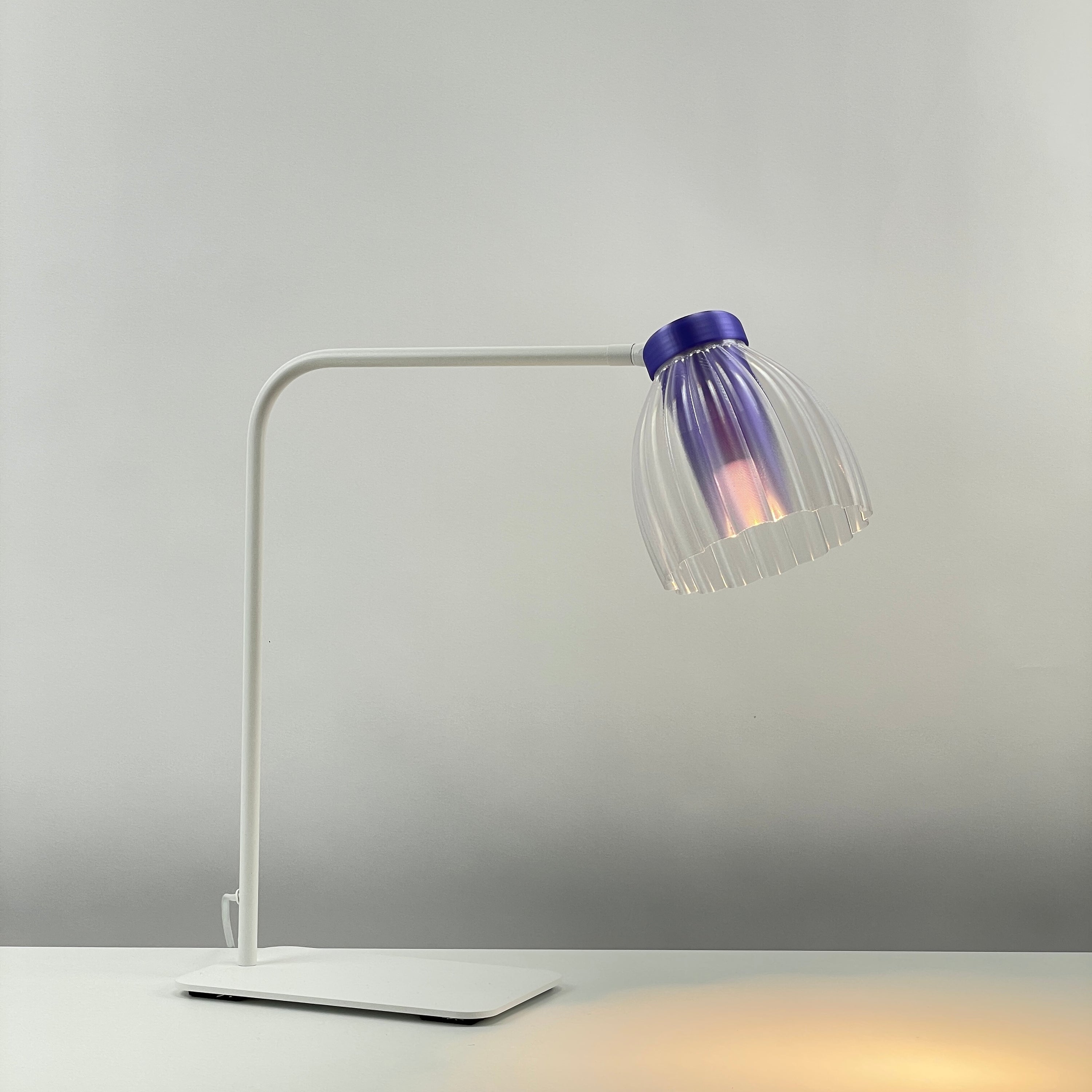 Blossom_white_table_desk_light –  transparent_clear-_diffuser_purple_on 