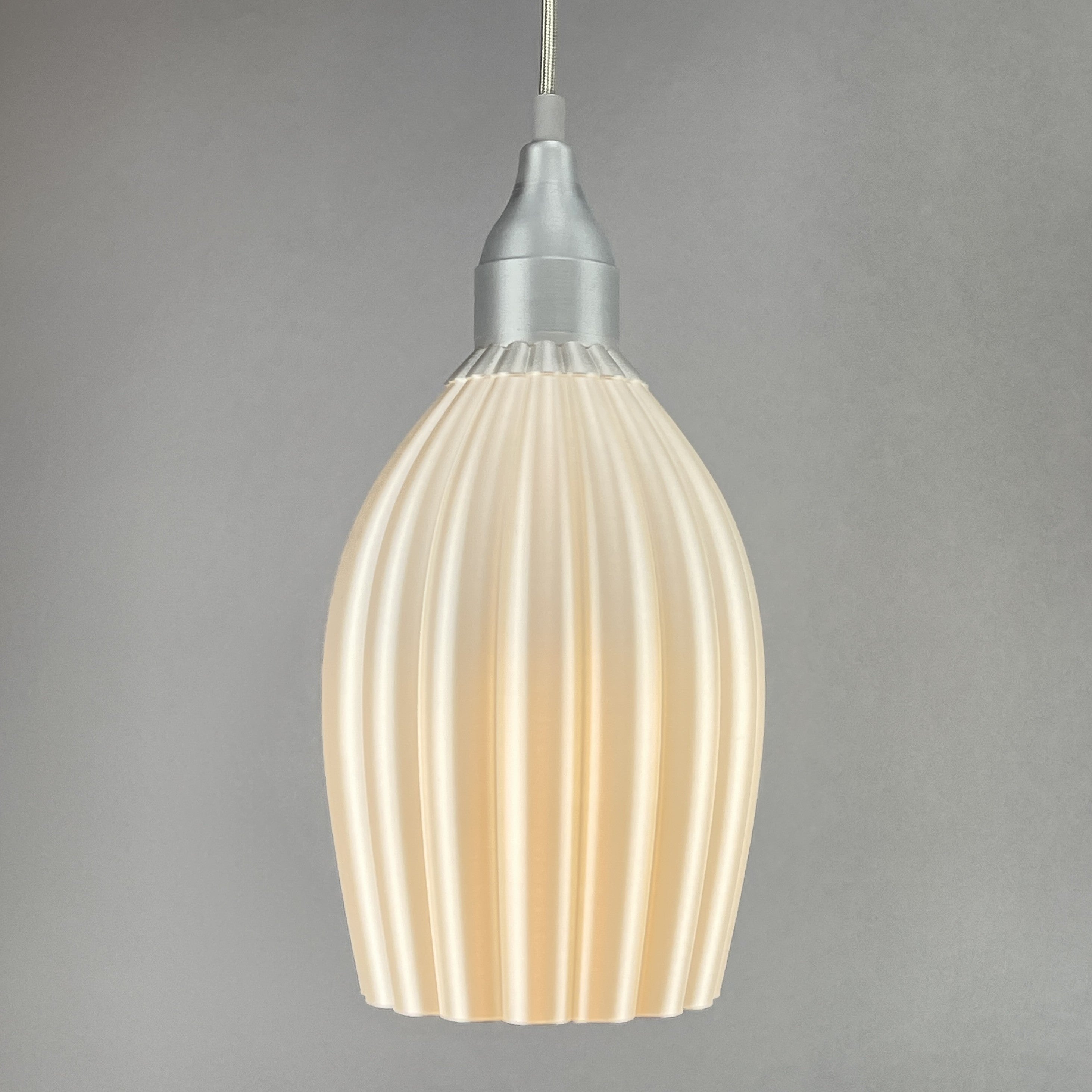 Art Deco Tulp pendant – pearl white solid 