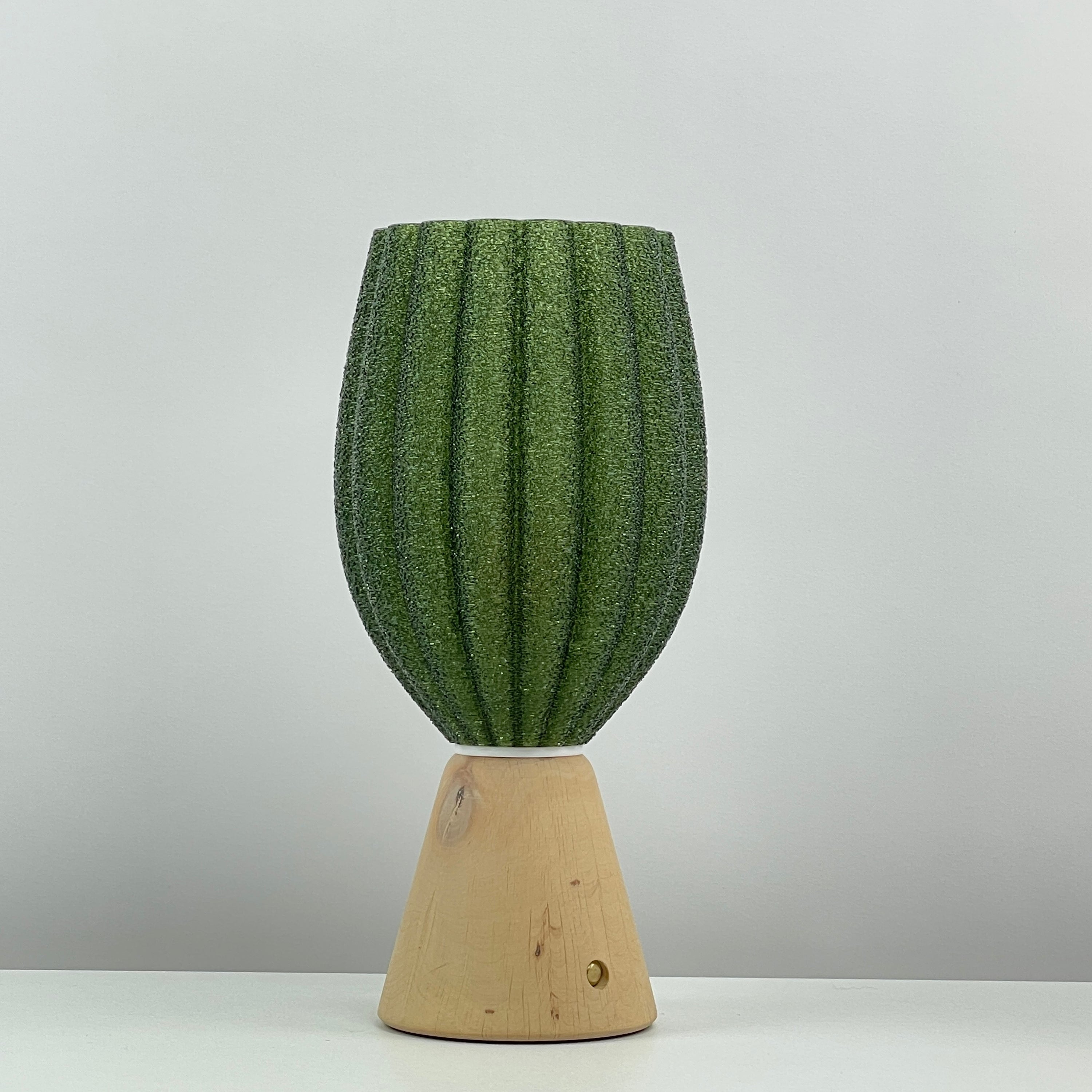 KuvaLight_Rechargeable_Tulp_Light_Green_Frosted_Natural_wood_Base_OFF 
