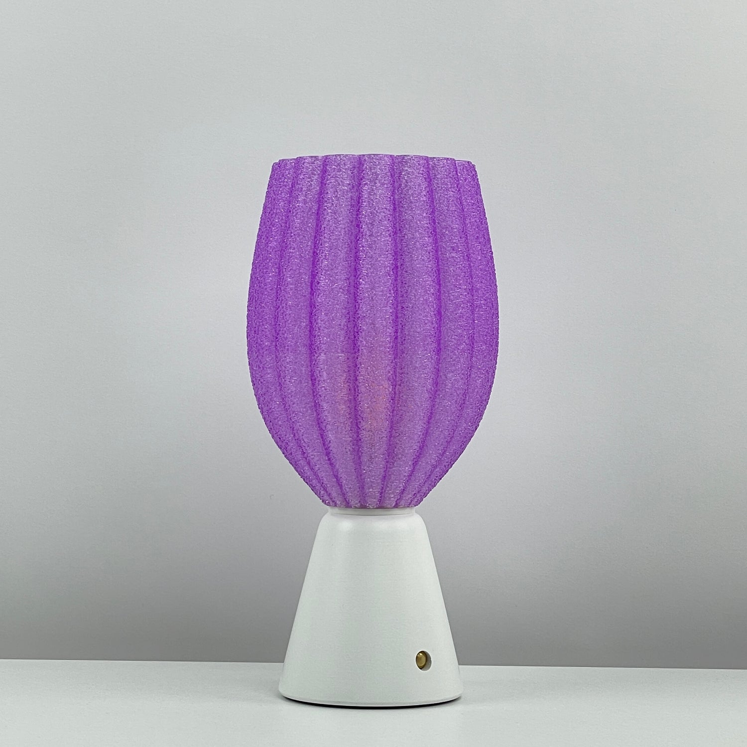 KuvaLight_Rechargeable_Tulp_Light_Purple_Frosted_White_Base_OFF 
