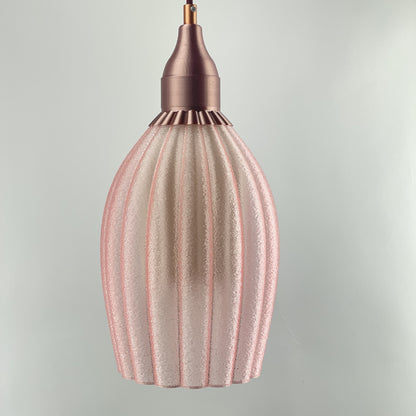 Art Deco Tulp pendant – pink colored transparent 