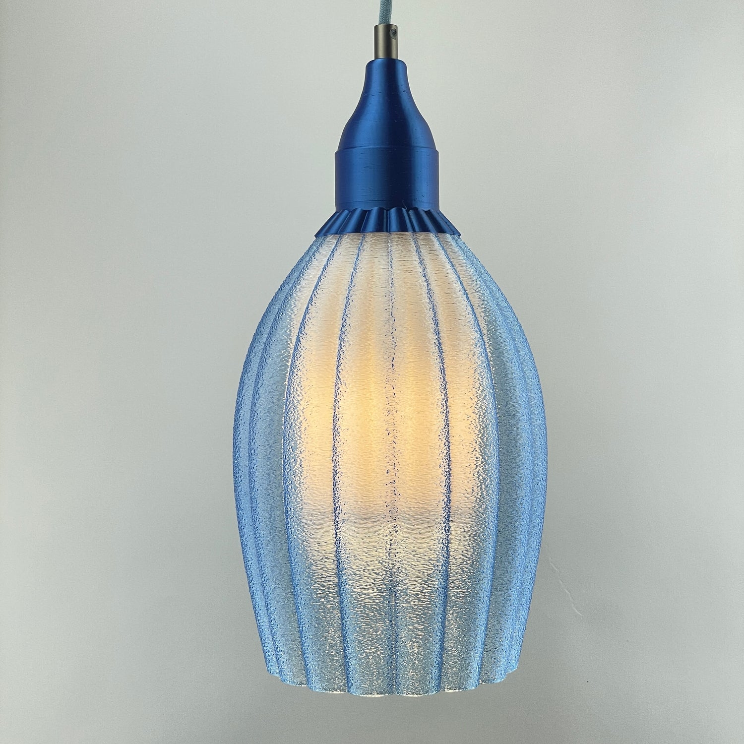 Art Deco Tulp pendant – blue colored transparent 