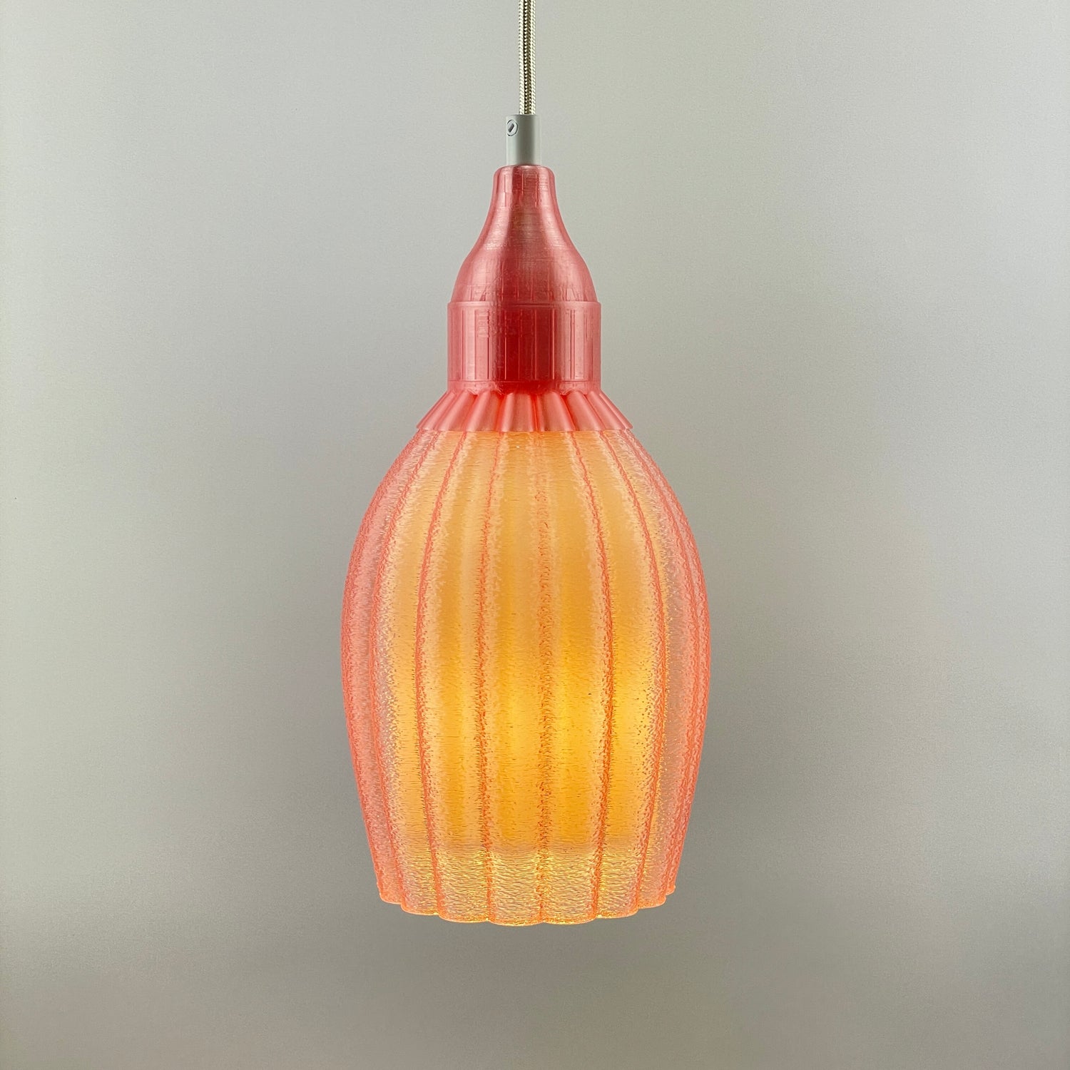 Art Deco Tulp pendant – pink colored transparent 