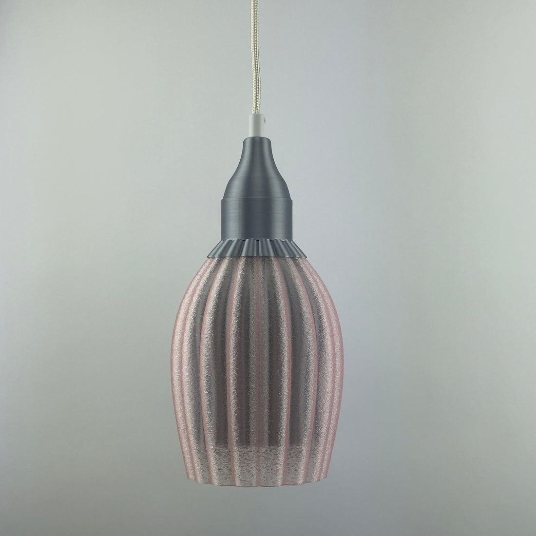KuvaLight Art Deco Tulp Hanglamp Frosted-Roze-Transparant met Zilver-Metalen Binnen Diffuser en Kap Combinatie