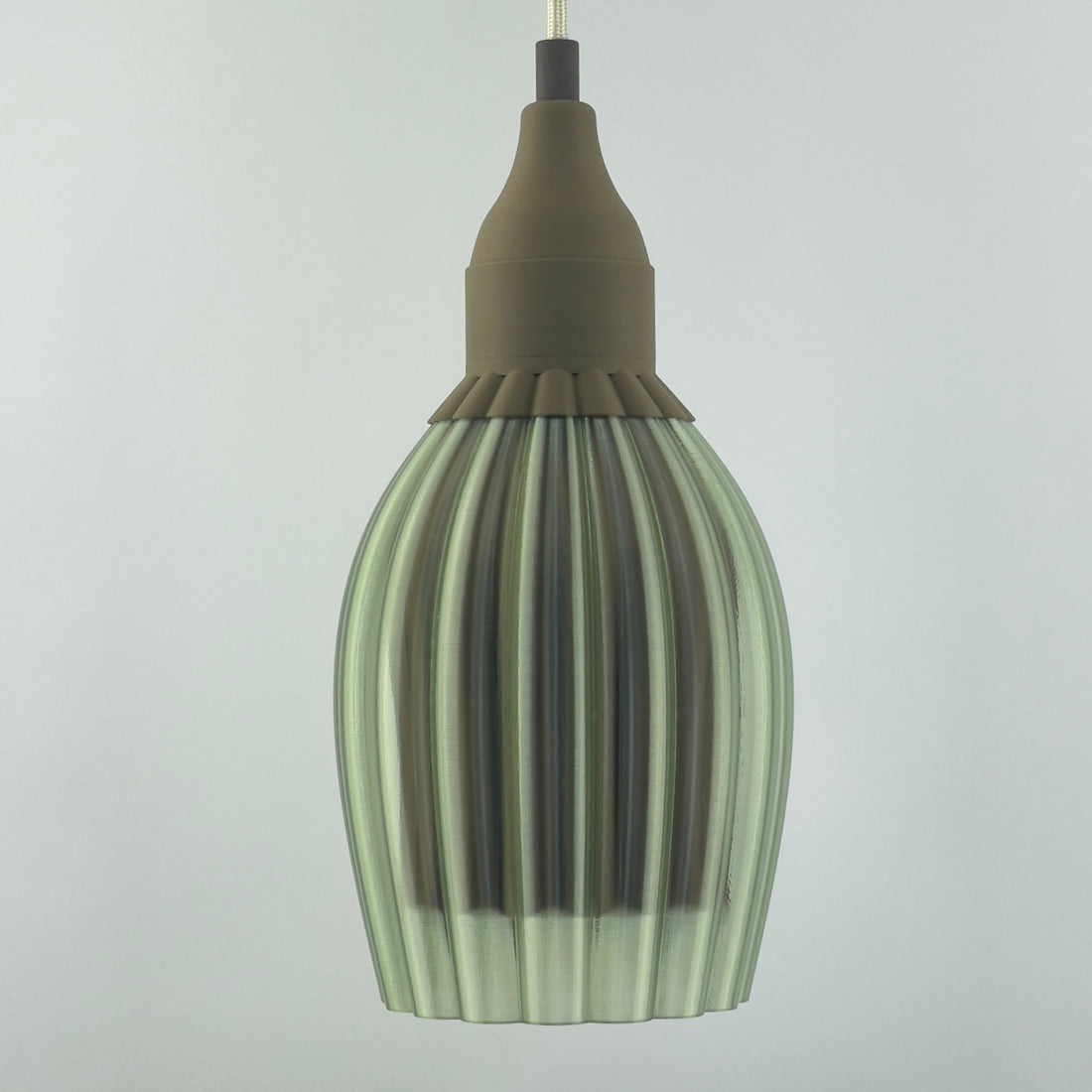 KuvaLight Art Deco Tulp Hanglamp Groen-Transparant met Koperen Binnendiffusor en Keramiek-Bruin-Metallic Kap Combinatie